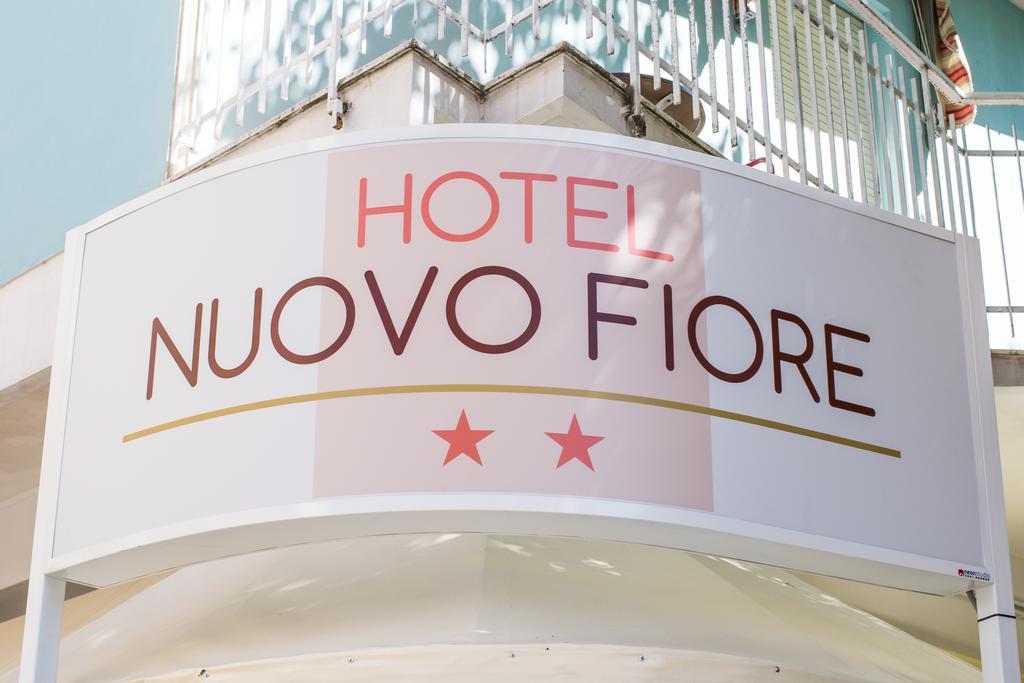 Hotel Nuovo Fiore Cattolica Bagian luar foto
